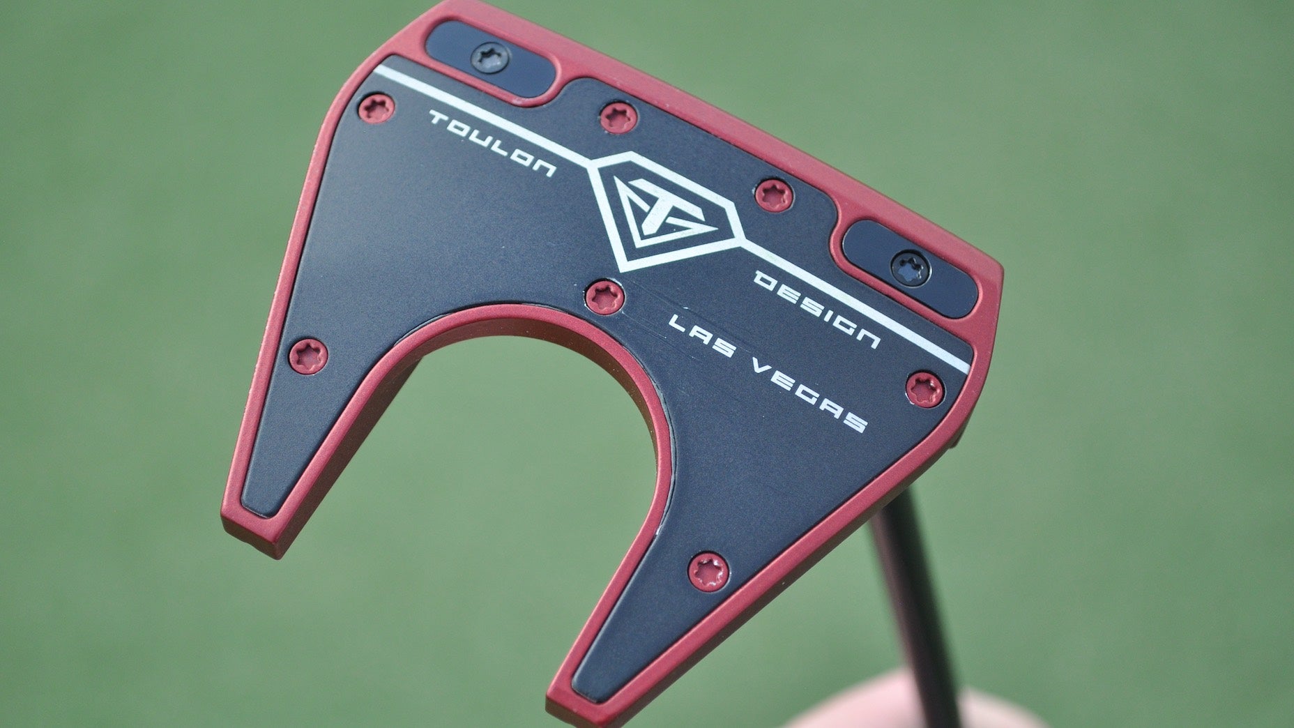 schauffele odyssey toulon design las vegas red putter