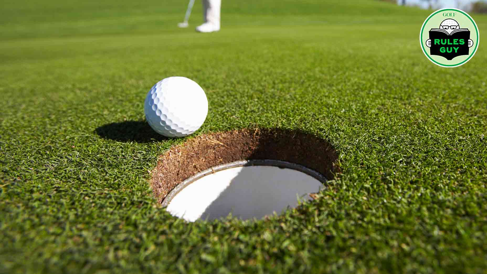 Rules Guy: Is it legal to use a hockey-style grip while putting?