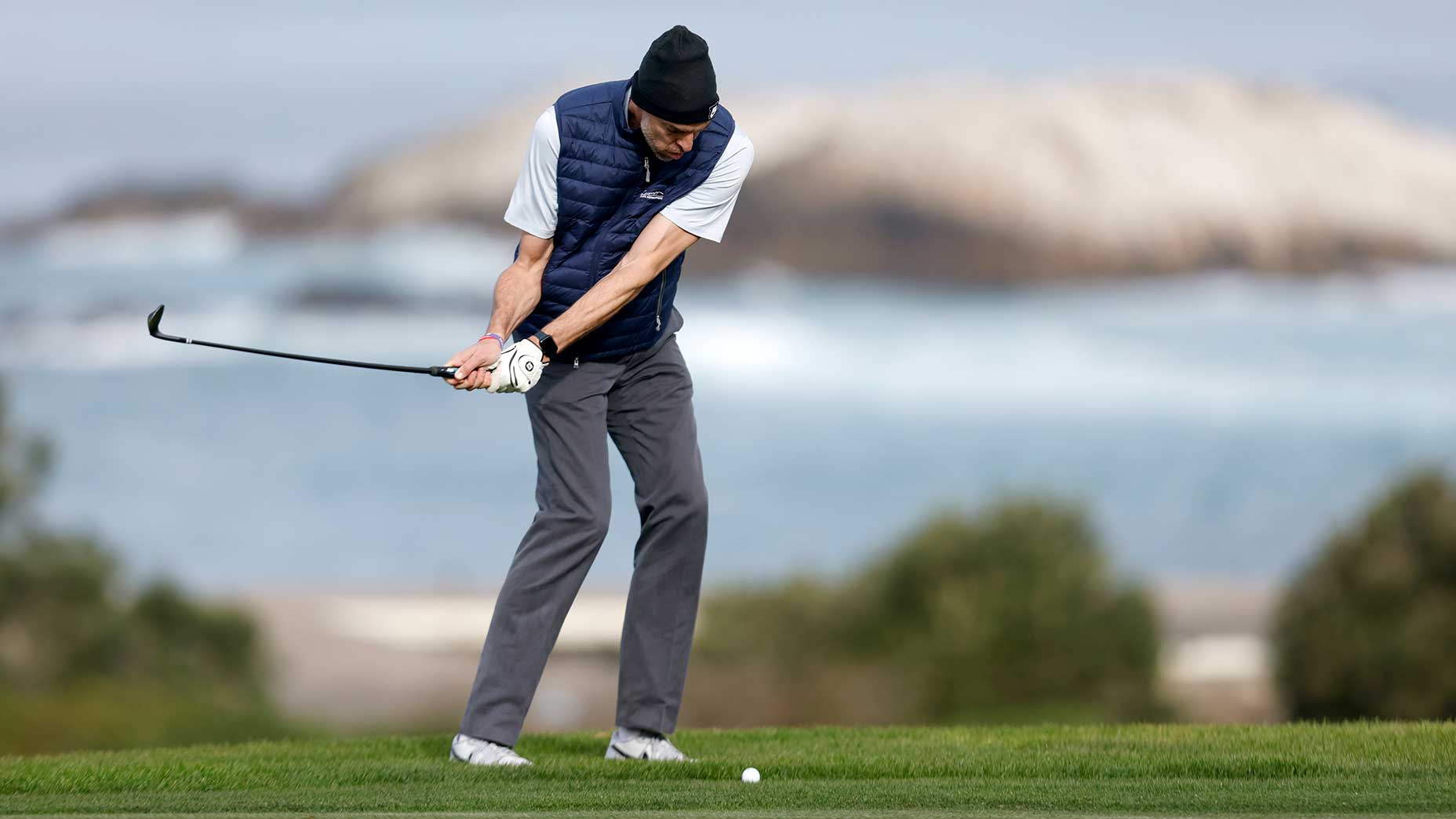 7-footer Pau Gasol's next chapter? Mastering golf (and finding clubs that fit)