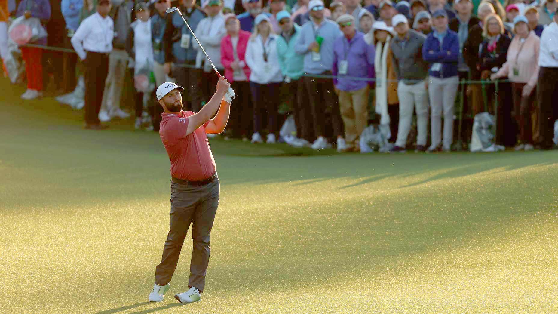Jon Rahm hits chip during final round of the 2023 Masters