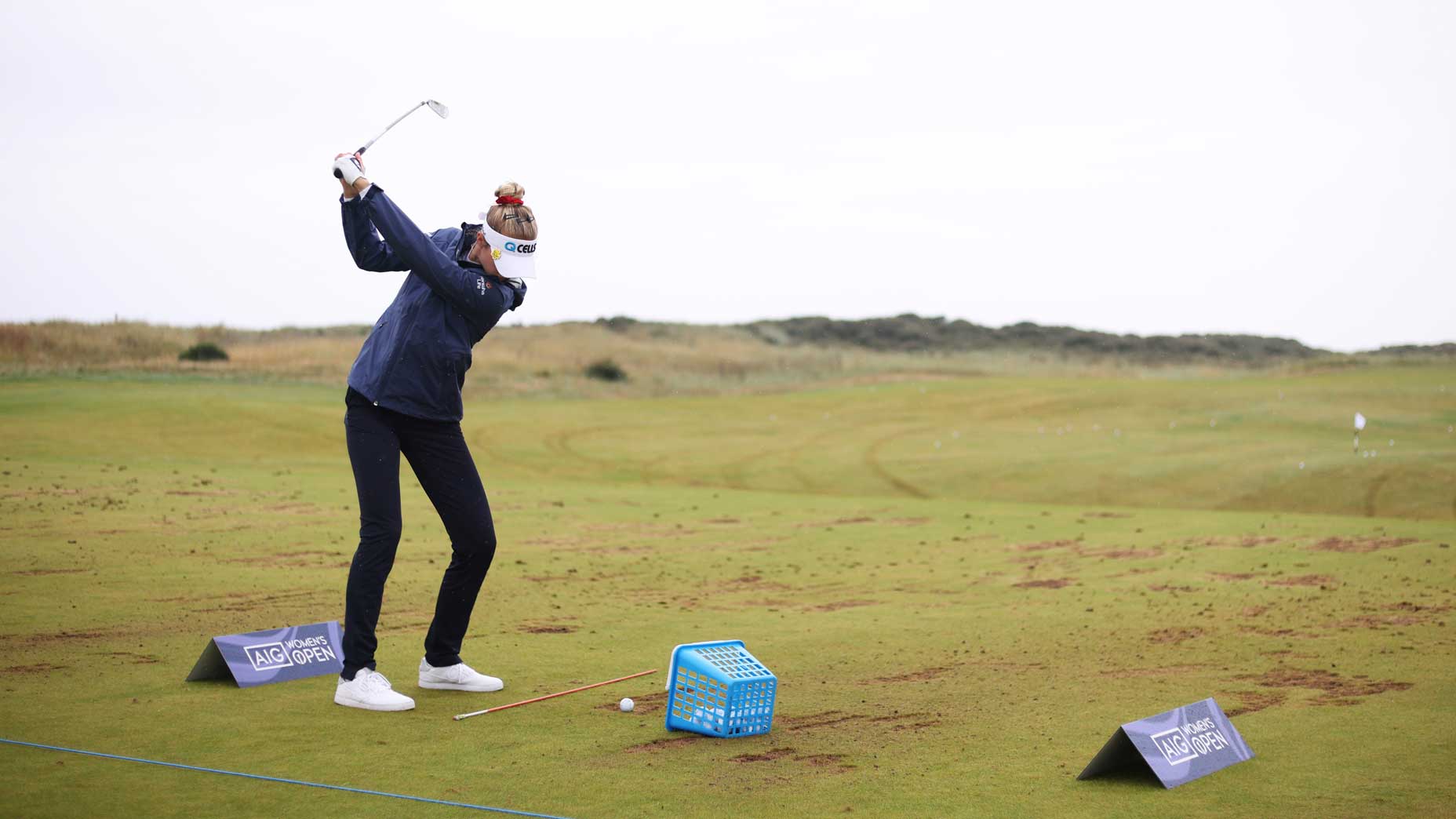 nelly korda hits range balls