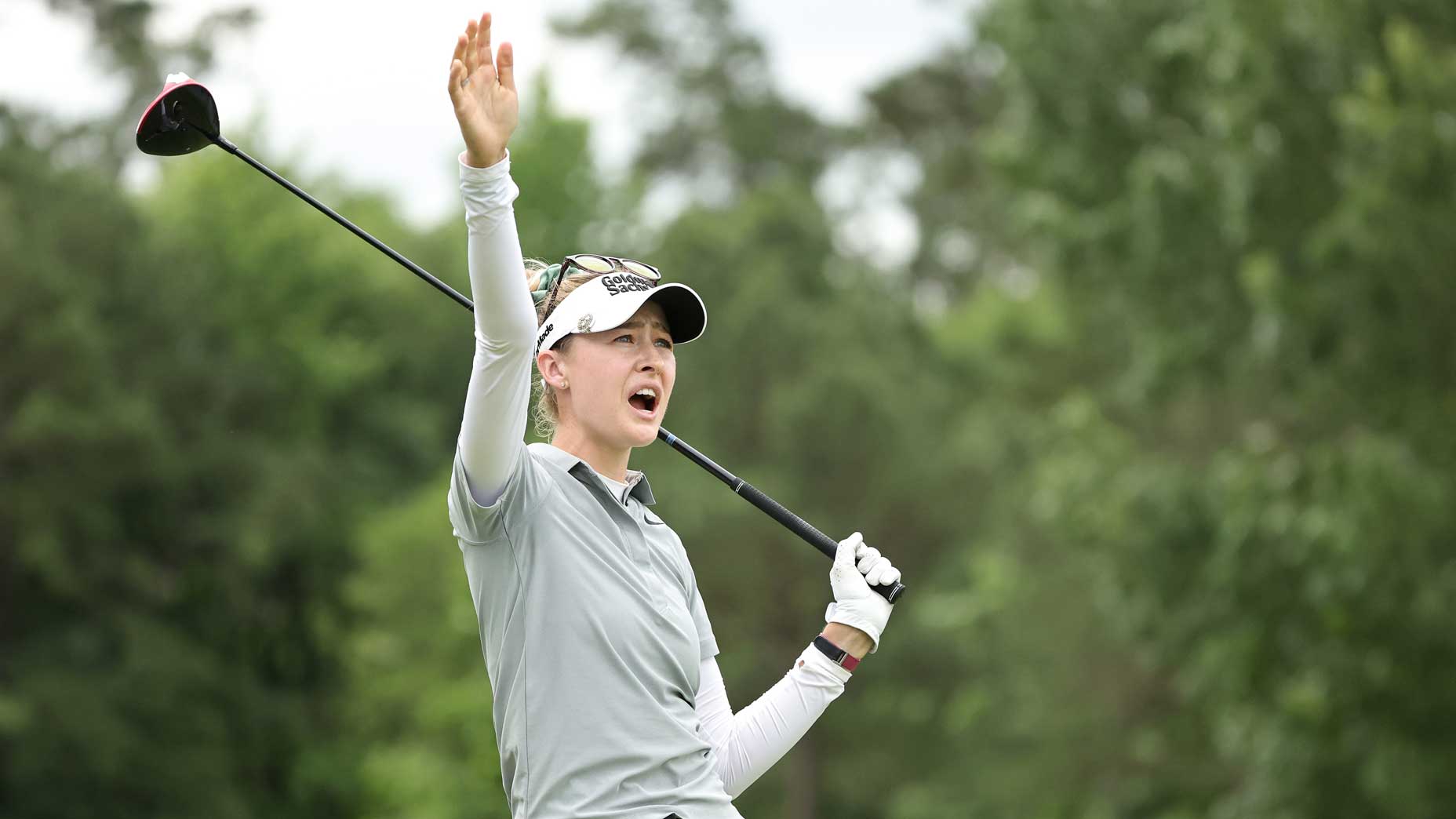nelly korda yells