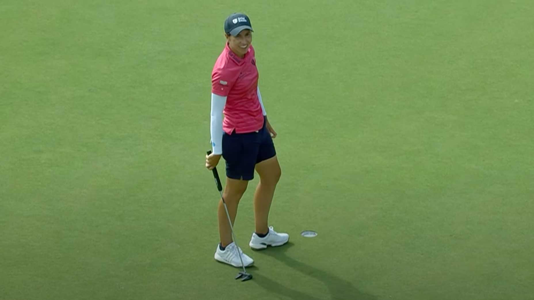 carlota ciganda smiles