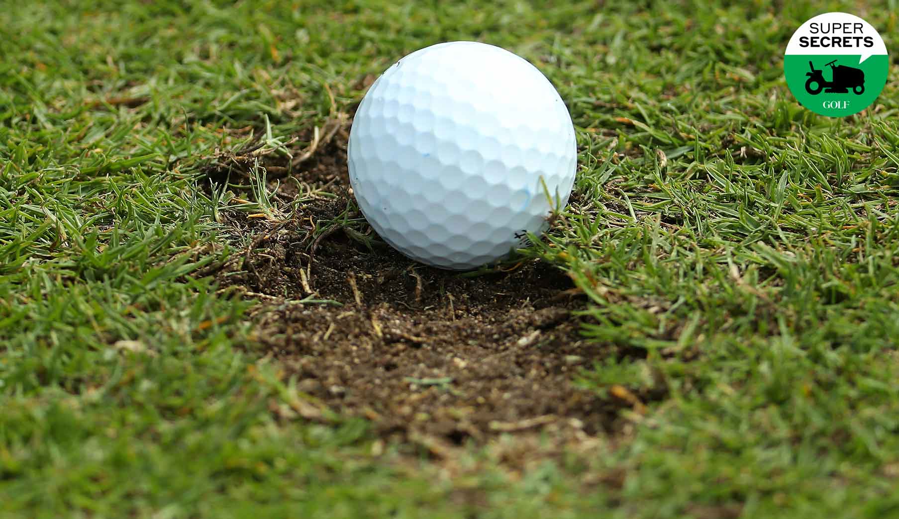 How to repair a divot (and how not to), according to a superintendent