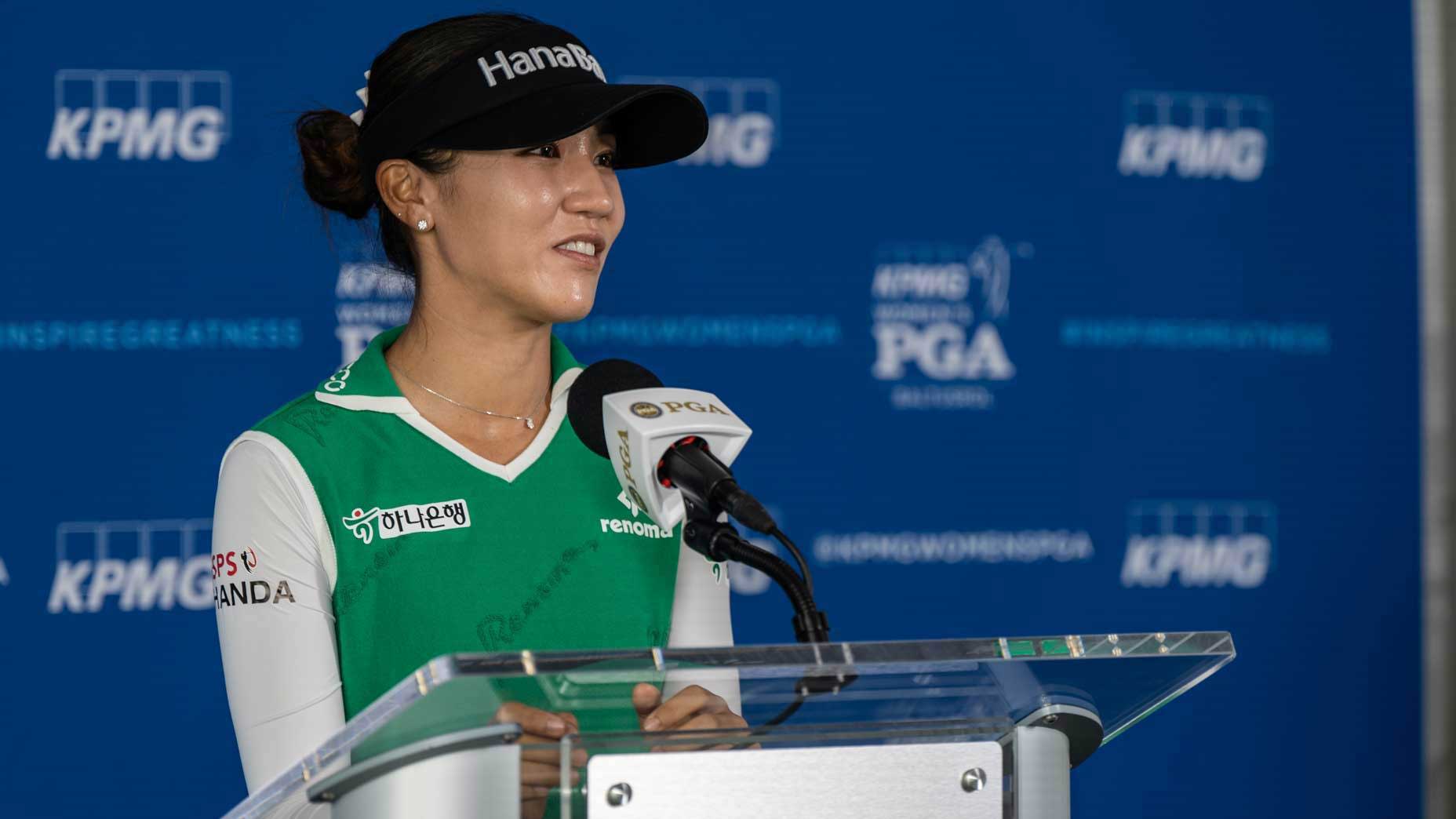 lydia ko talks at the podium