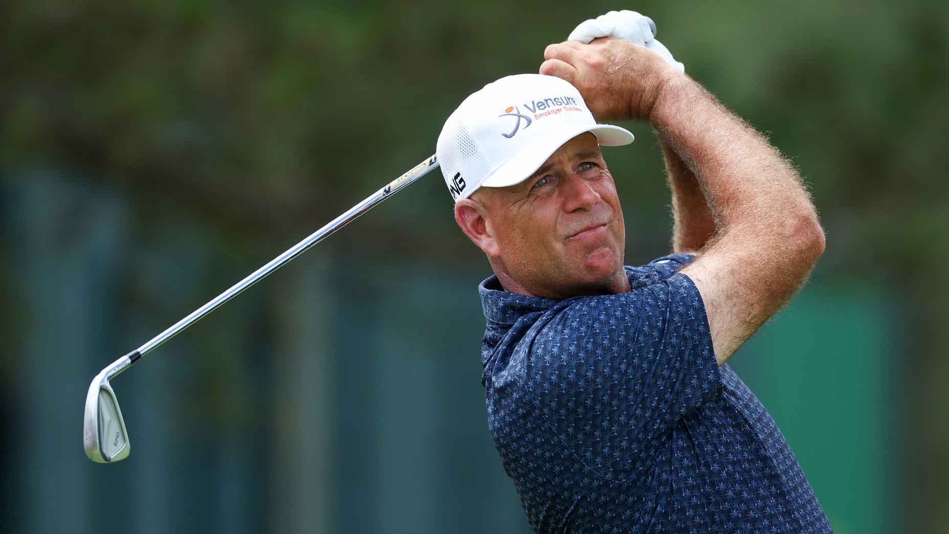 Stewart Cink says that having a pre-shot routine is the most crucial part of the golf swing, saying it helps him visualize the process