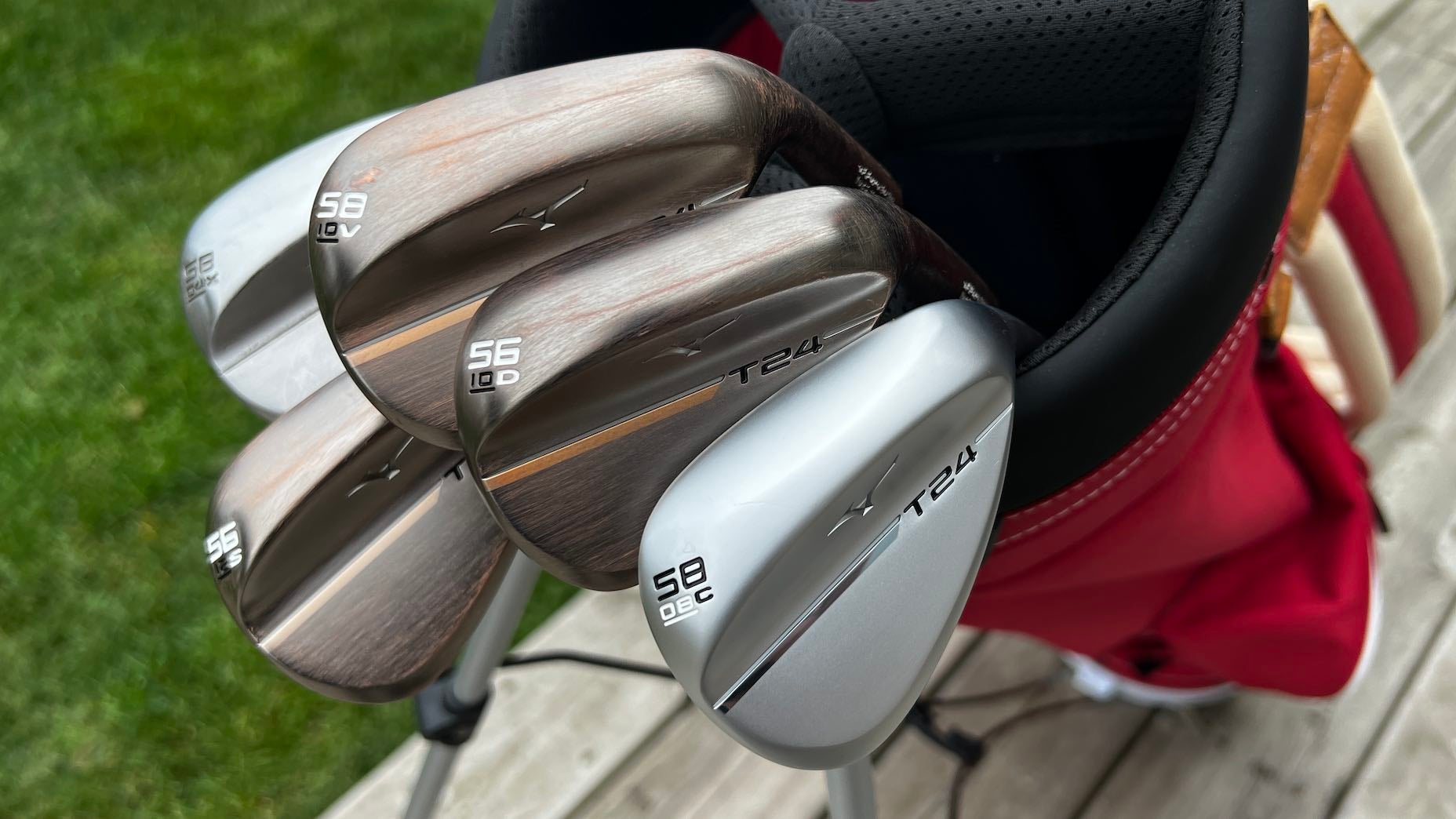 Mizuno T24 wedges in bag