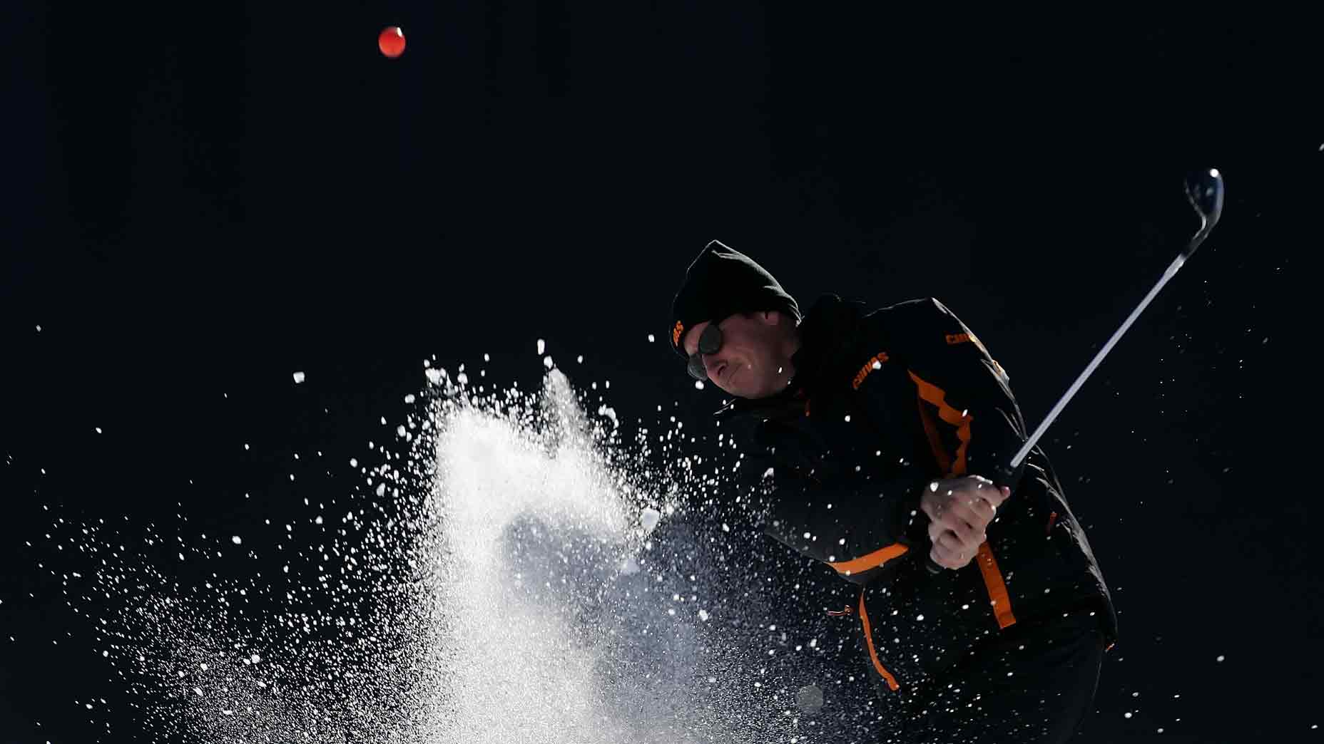In a fun Reddit poll, golfers share the coldest temperature that they're willing to play a round, with some willing to go above and beyond