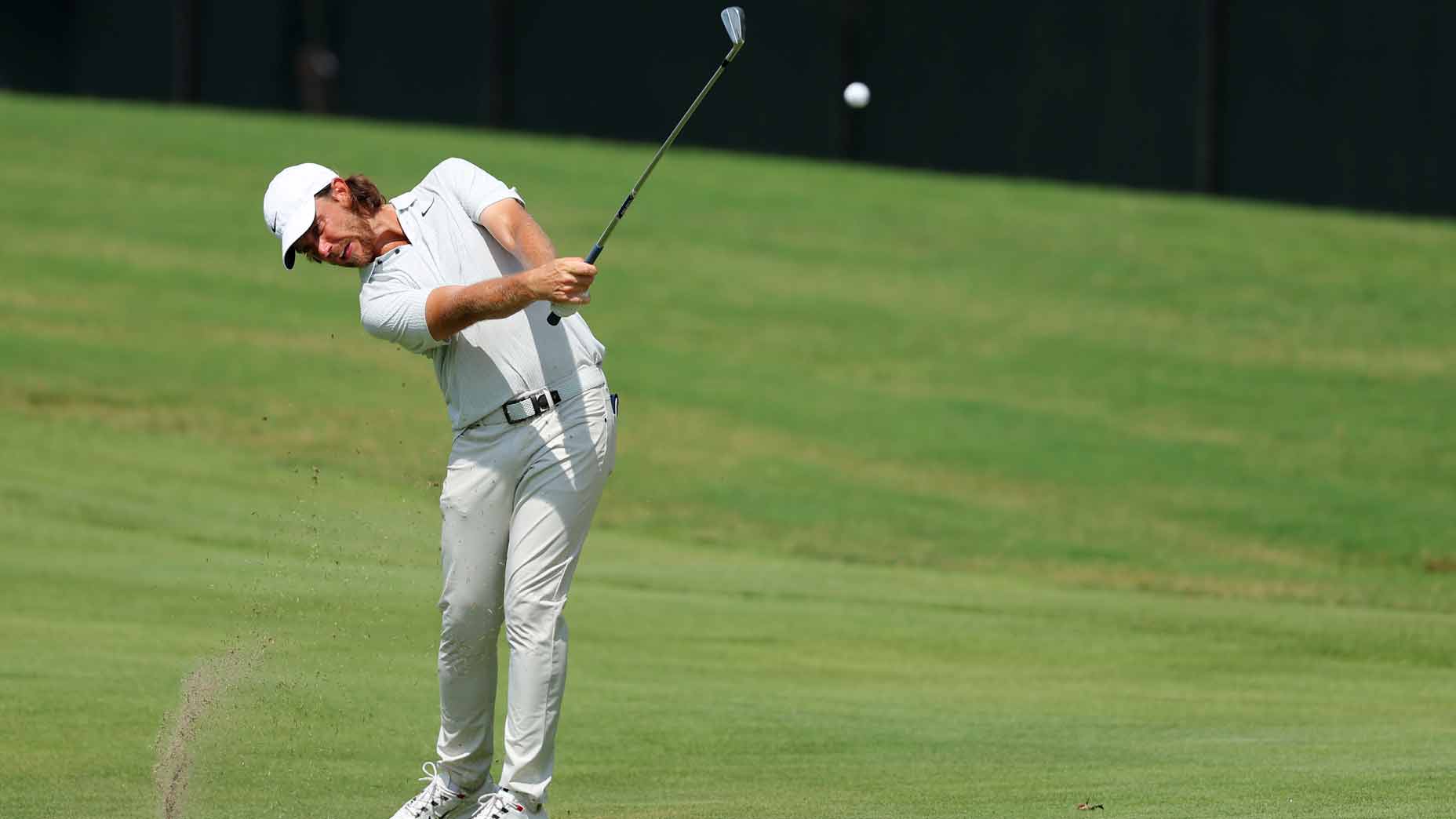 The secret to going flag-hunting with a knockdown iron swing