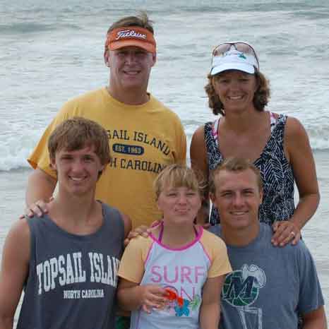 jordan spieth and his family at the beach