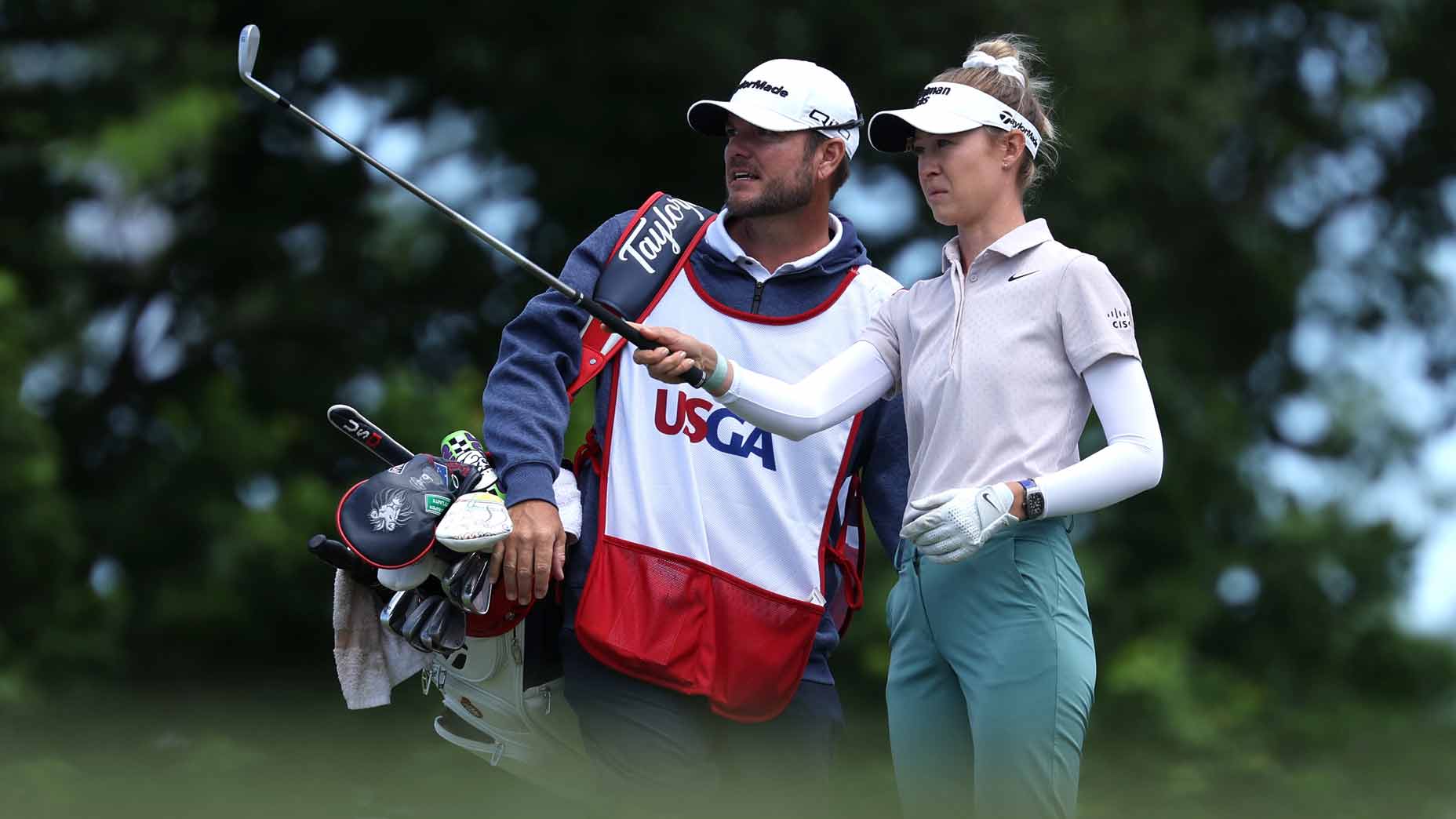 LPGA pro Nelly Korda discusses shot with caddie at the U.S. Women's Open.