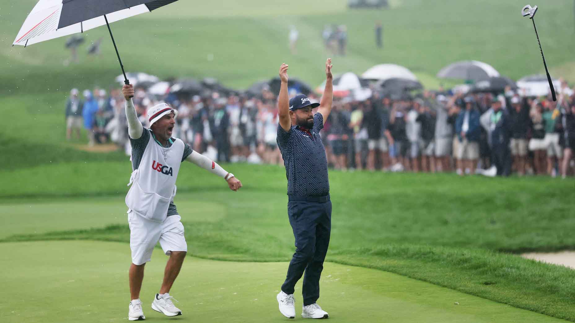 jj spaun celebrates winning the u.s. open