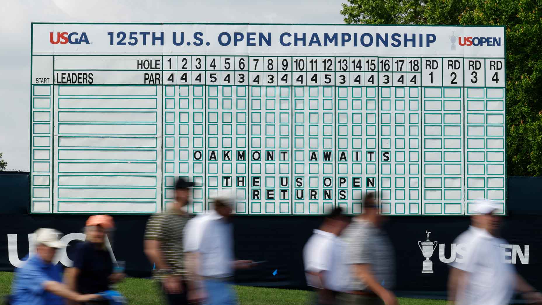 2025 U.S. Open leaderboard pictured at Oakmont.