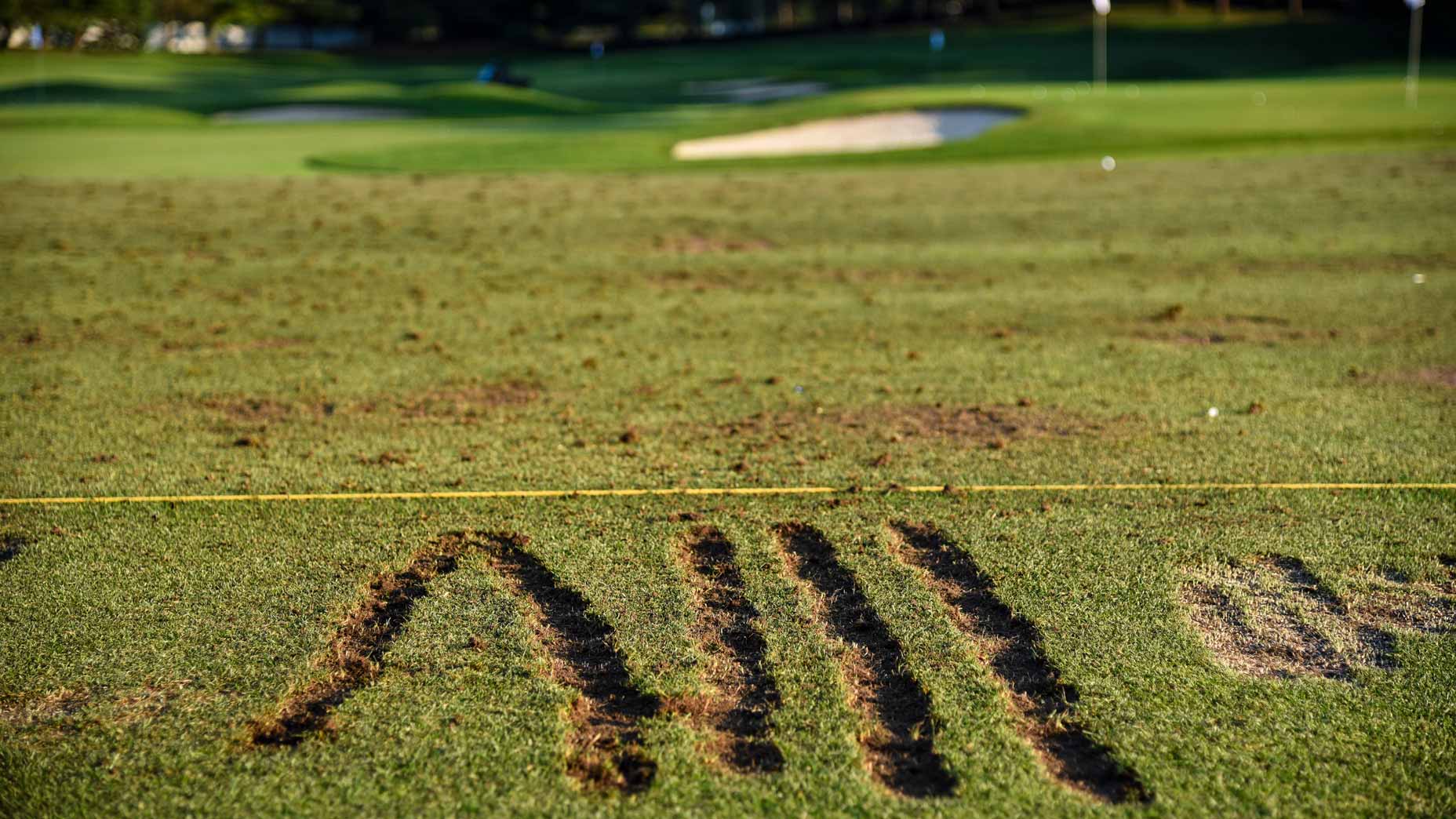 divot pattern on ground on driving range