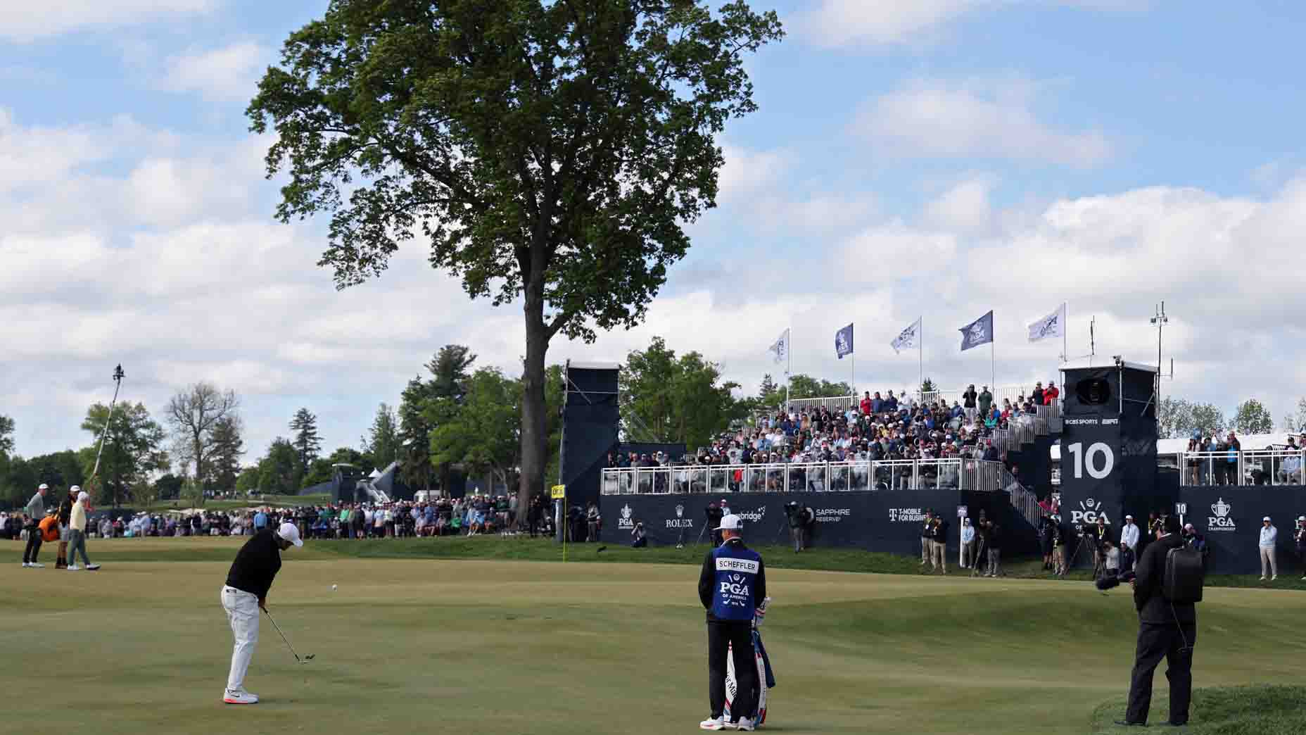 'Kind of absurd:' Aronimink's 'dicey' pin locations pushing pros to the edge at PGA