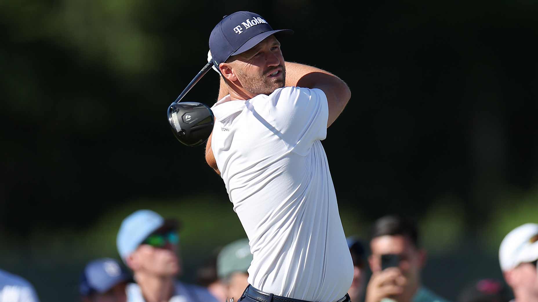 2026 U.S. Open Sunday TV coverage: Wyndham Clark hits drive at Shinnecock Hills.