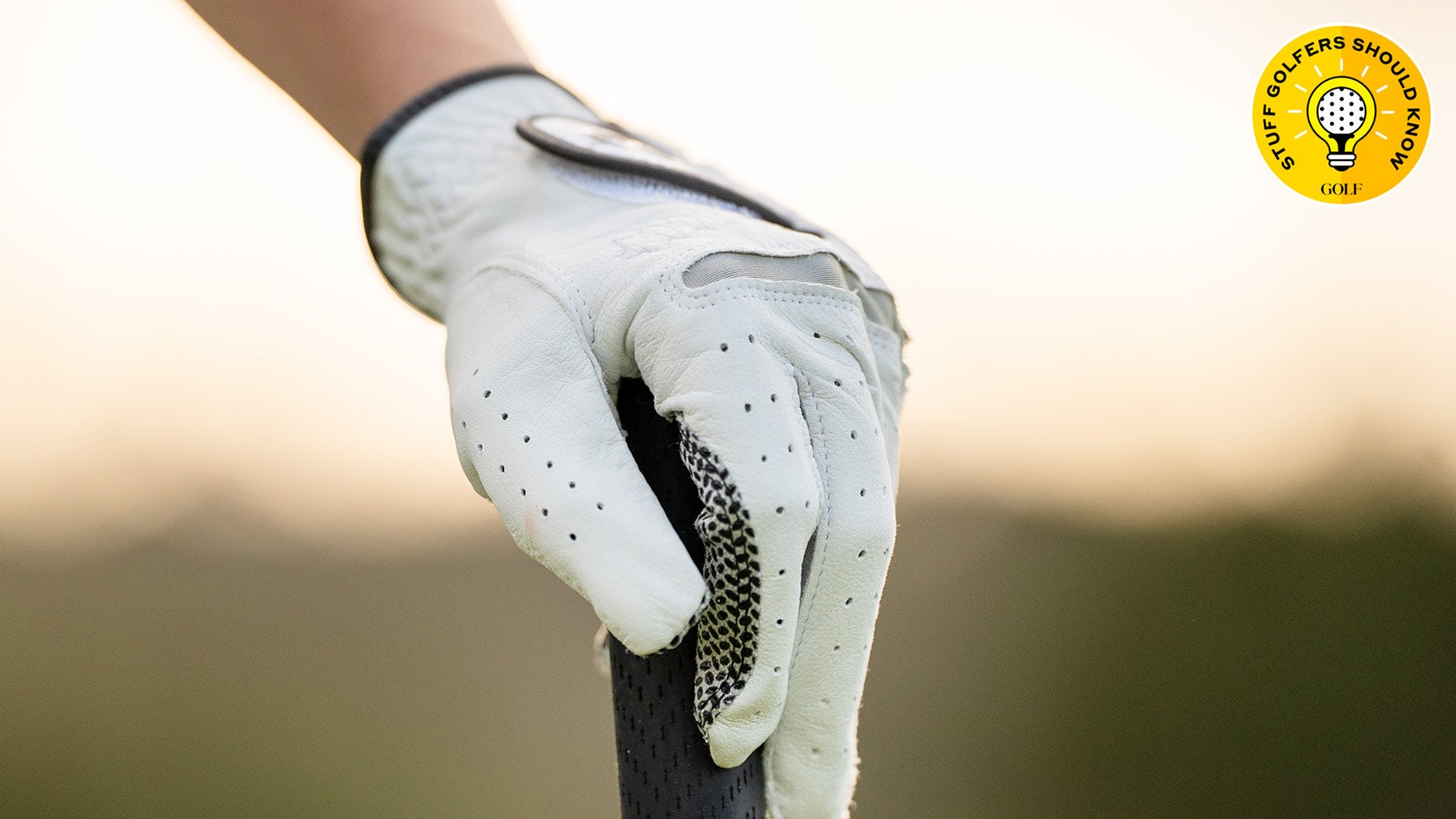 Don't hurt your game by making these golf-glove mistakes