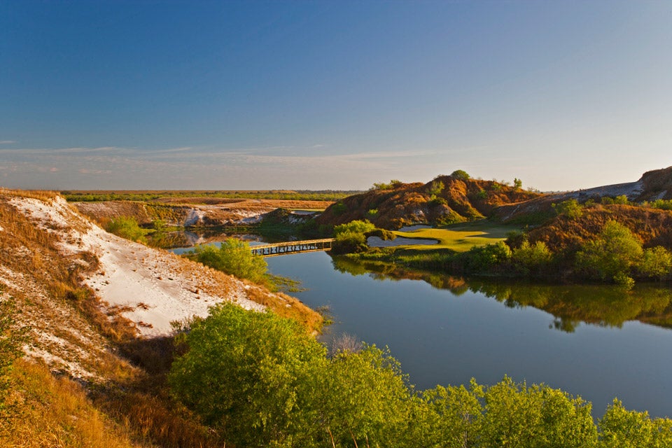 64. Streamsong (Blue)